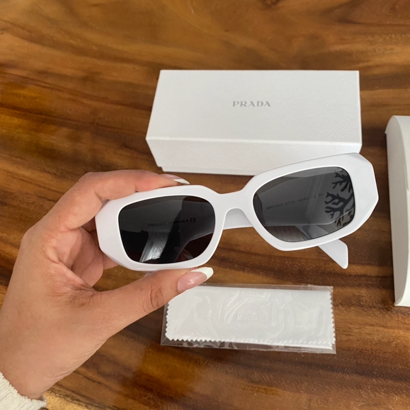 Prada Lentes Blanco 36% OFF - Portèlo: Compra y Vende Moda de Lujo. Prada Lentes Blanco 36% OFF - Portèlo: Compra y Vende Moda de Lujo.