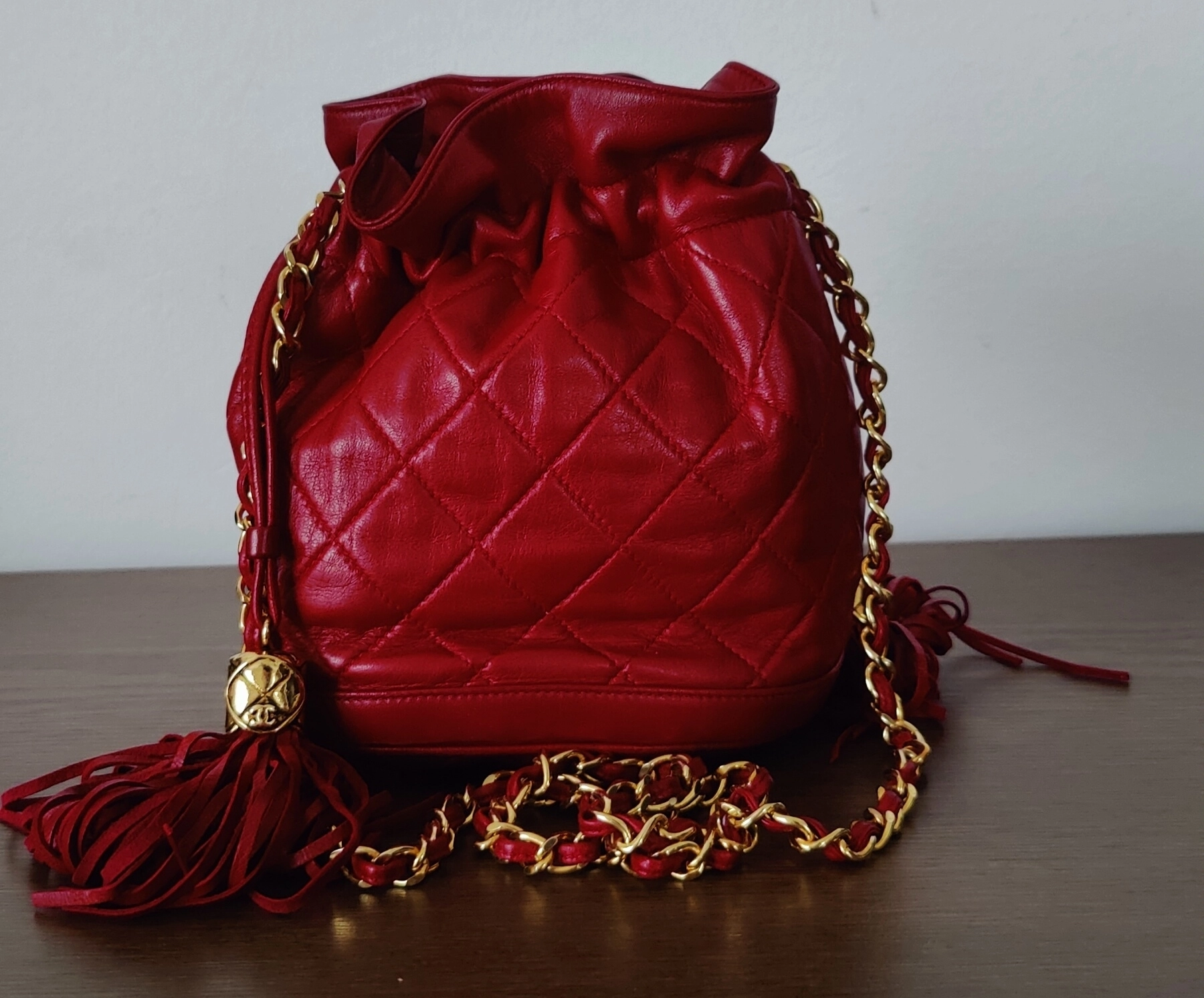 Bolsa Chanel preta acolchoada com ponto de pele de cordeiro com aba única  Crossbody Bolsa Preto Couro ref.1151029 - Joli Closet