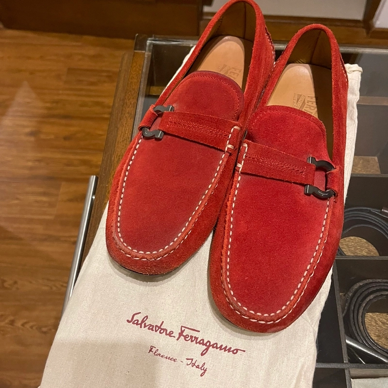 Zapatos ferragamo online rojos