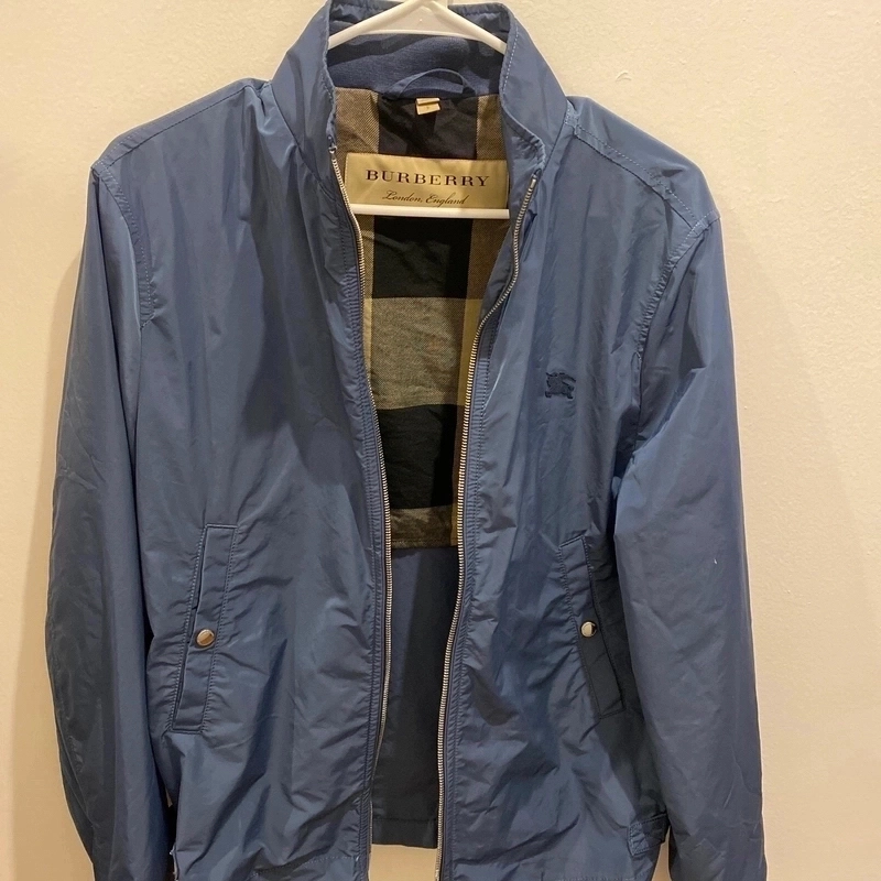 Burberry Chamarras Azul Fuerte 89% OFF Portèlo: Compra y Vende