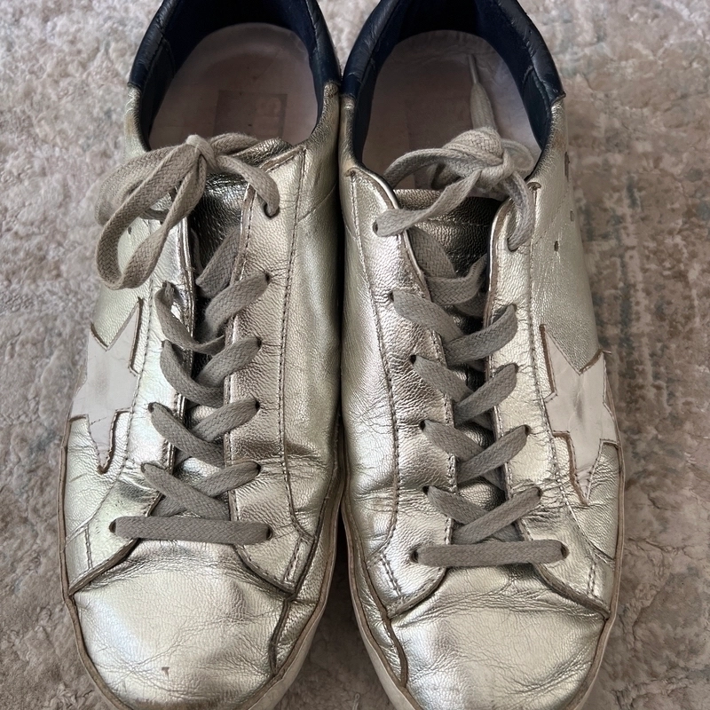 Golden goose hot sale 70 off