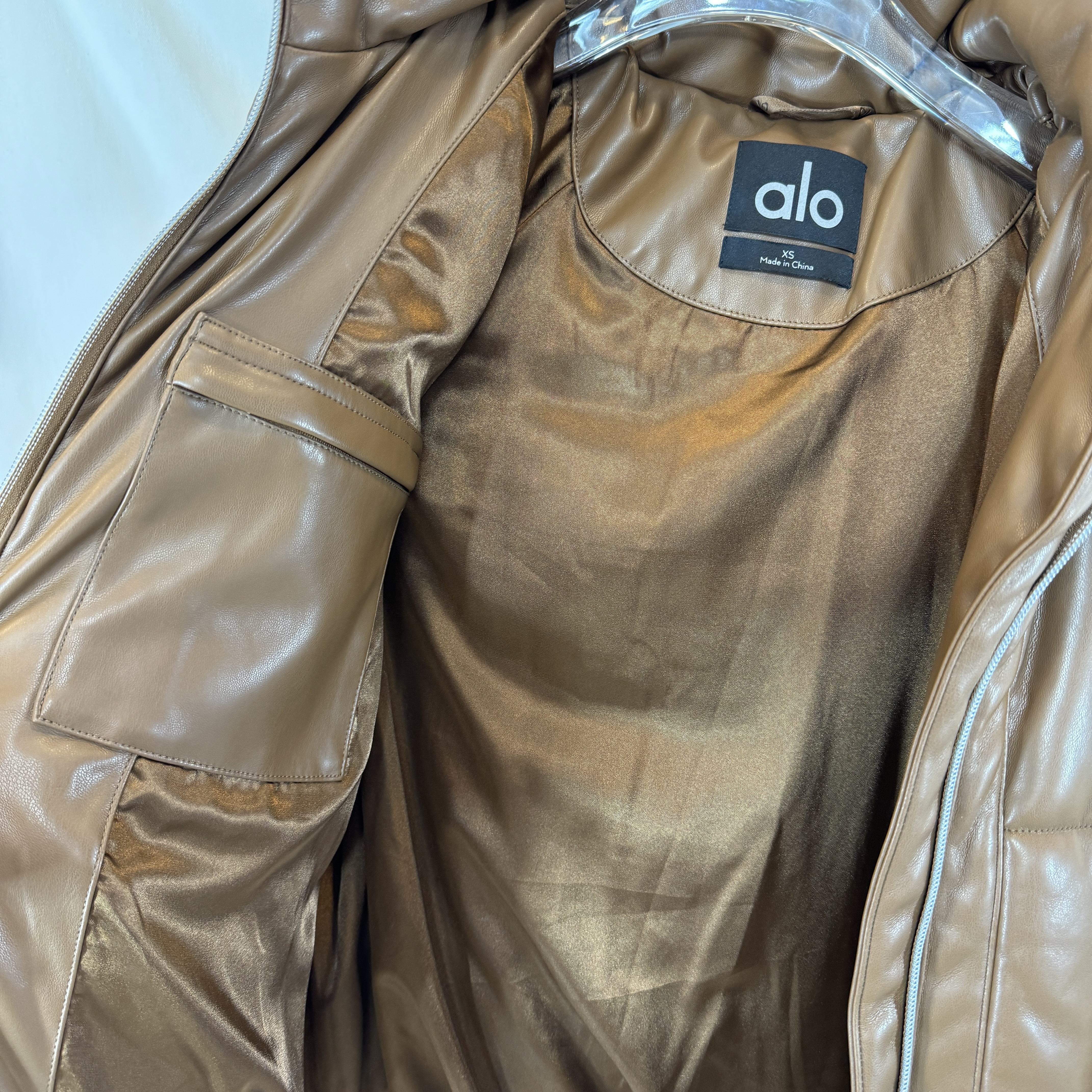 Ropa Chamarras Color Plata Alo Yoga Chamarras Café 63% OFF Portèlo