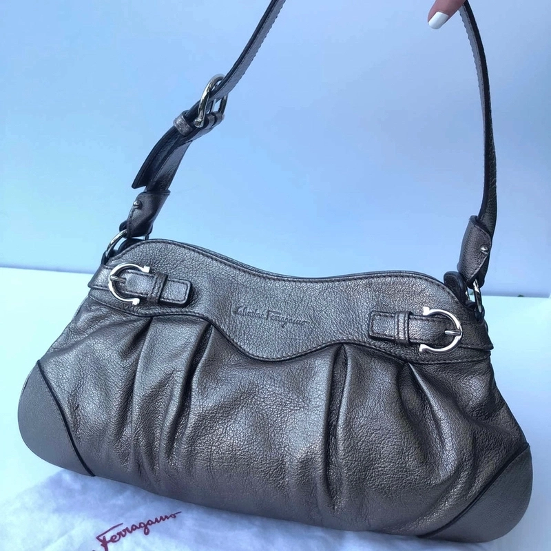 Bolsas salvatore ferragamo online precios